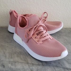 💕SALE💕 Cute pink blush Atmoshere Sneakers